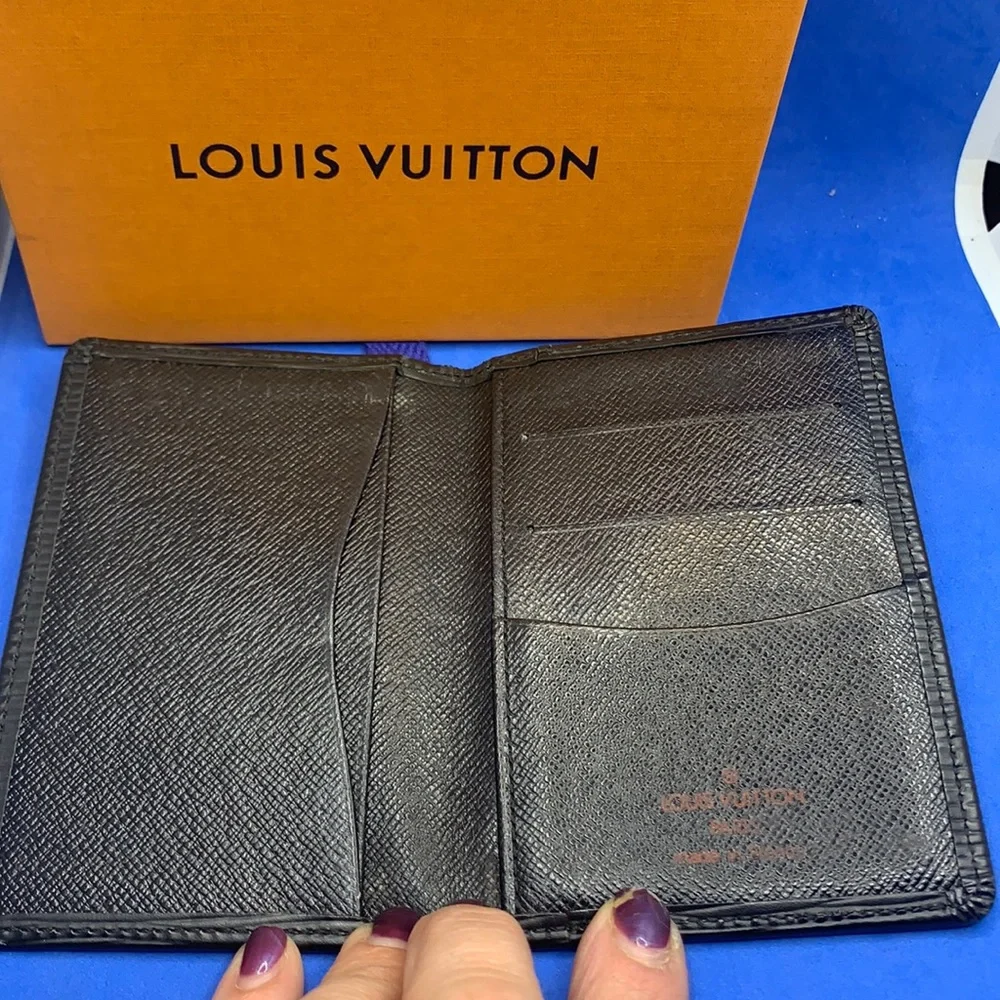 🖤 Authentic Louis Vuitton Epi Leather organizer wallet - Picture 5 of 10